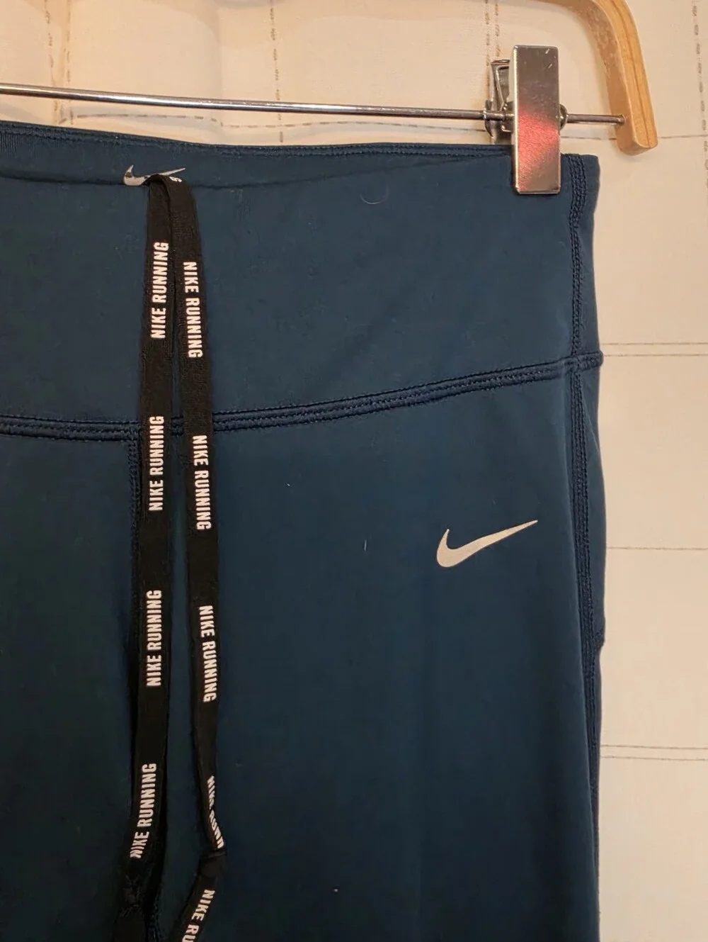 Nike DRI-FIT Capri Active Legging